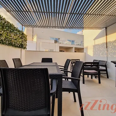3br Duplex With Rooftop Bbq In North Of Malta *