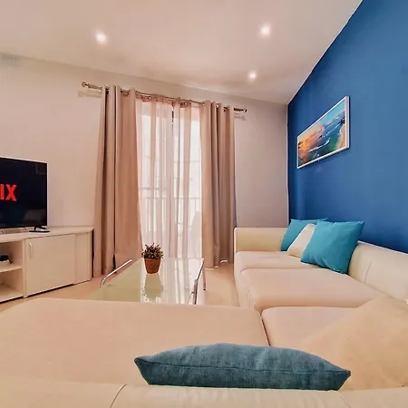 3br Duplex With Rooftop Bbq In North Of Malta Apartament